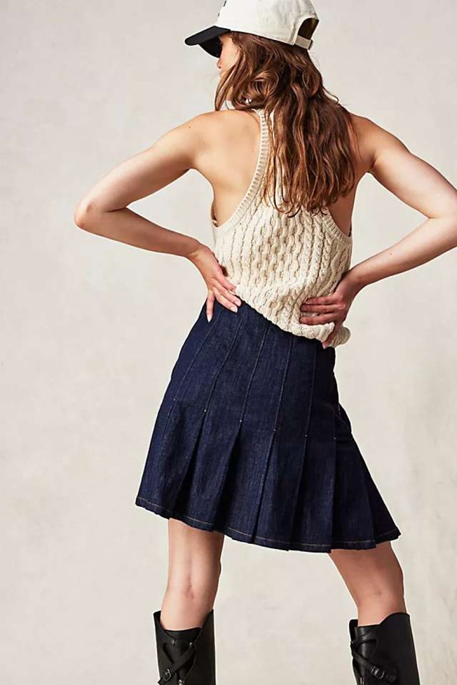 Skirts * | Closed Short Pleated Skirt